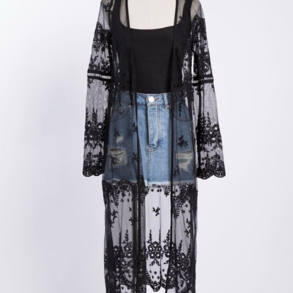 Haute Monde lace duster